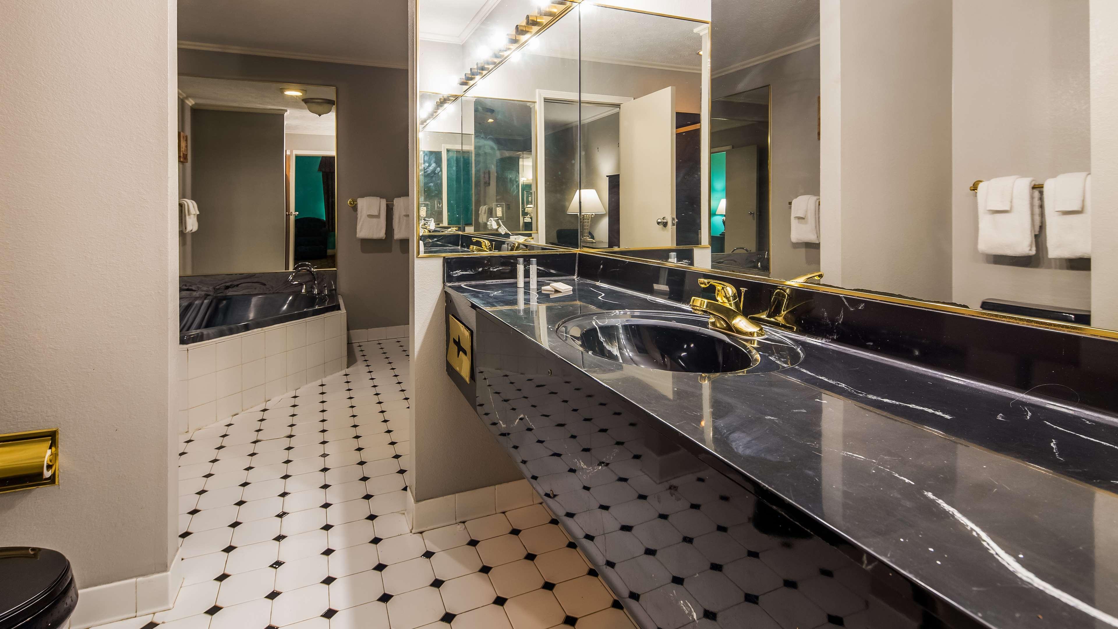 Red Roof Inn & Suites Lexington - Hamburg Extérieur photo