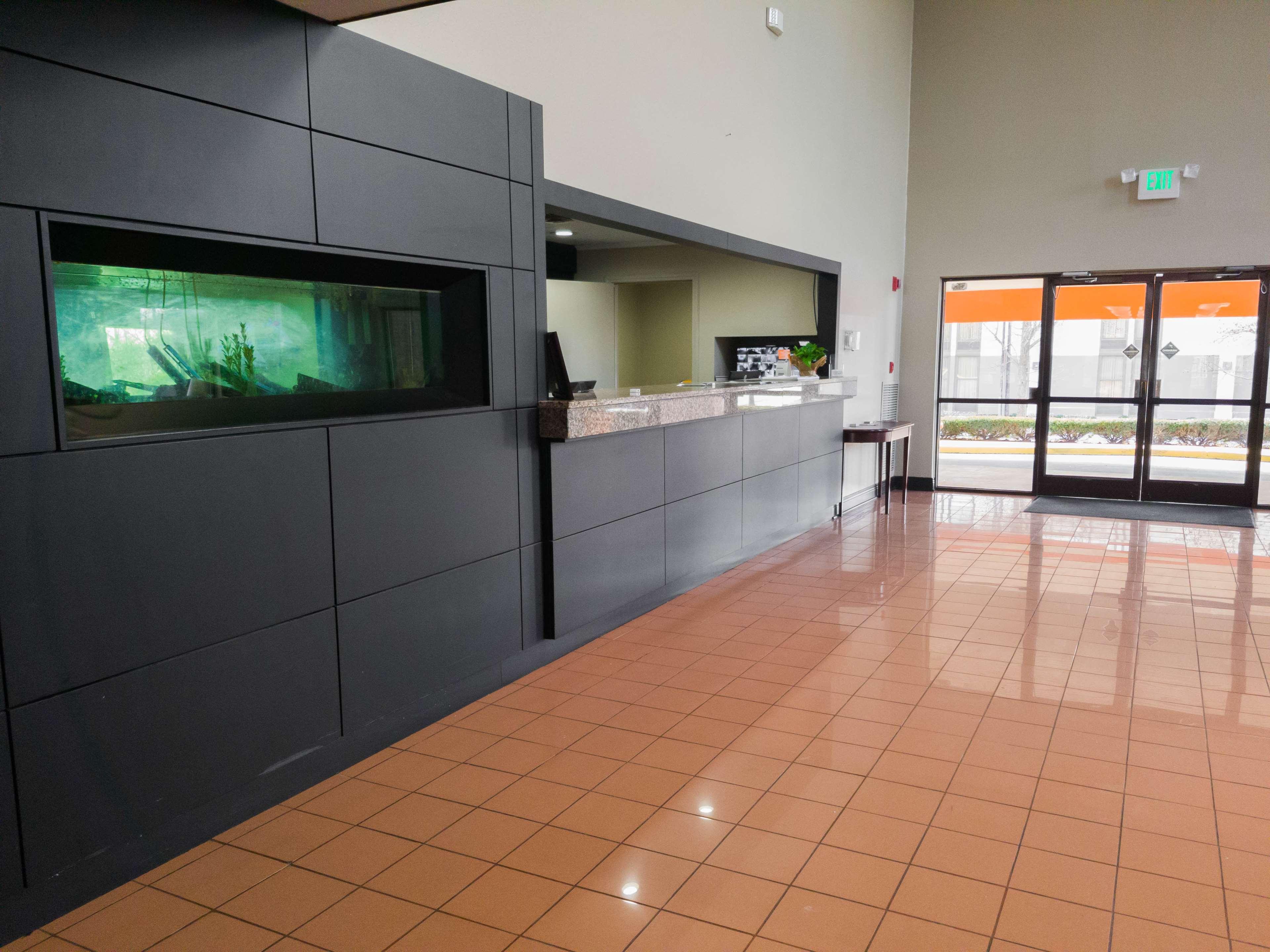 Red Roof Inn & Suites Lexington - Hamburg Extérieur photo