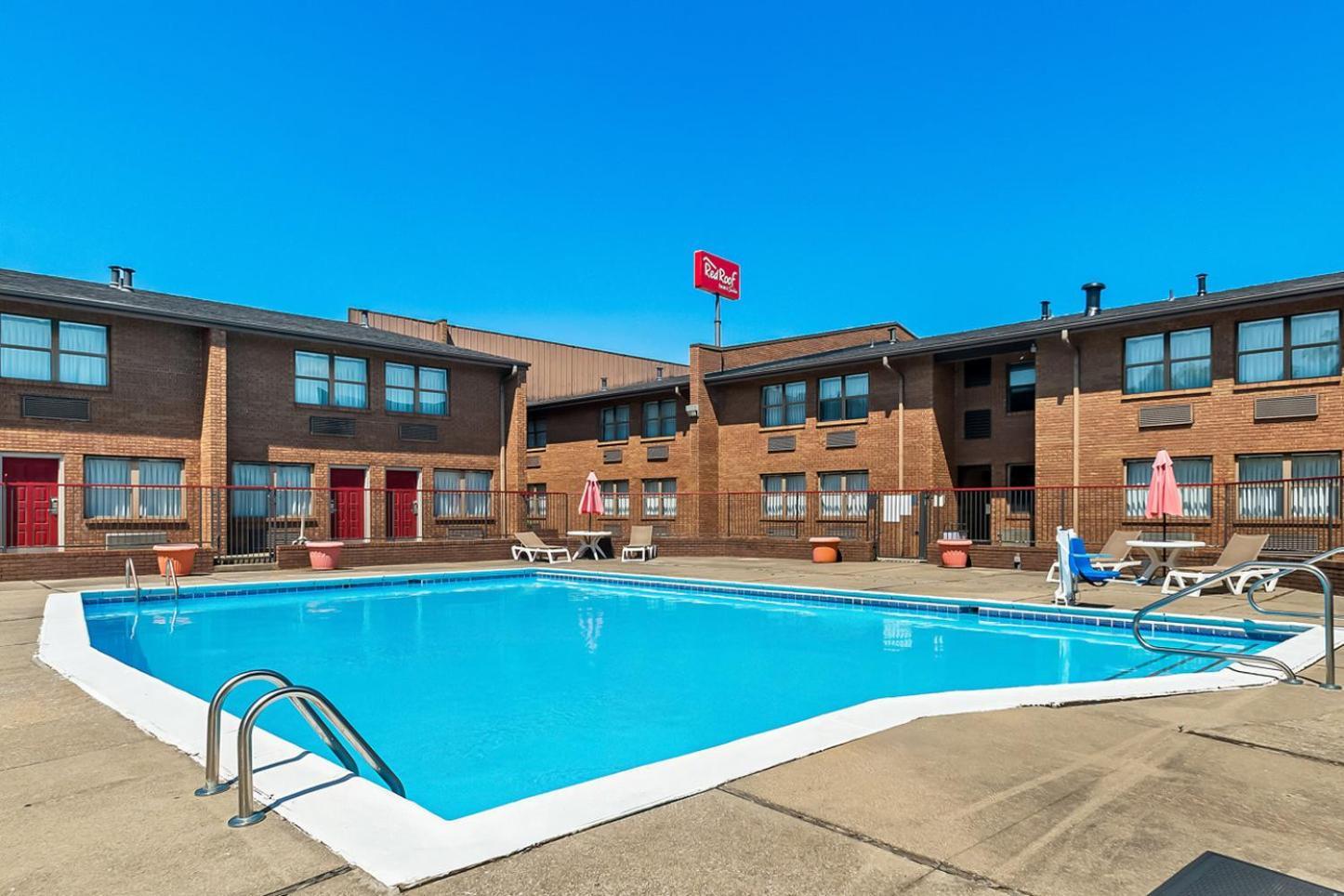 Red Roof Inn & Suites Lexington - Hamburg Extérieur photo