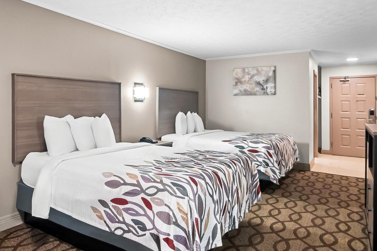 Red Roof Inn & Suites Lexington - Hamburg Extérieur photo