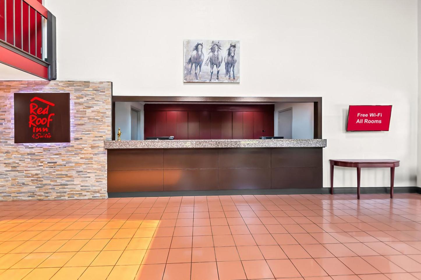 Red Roof Inn & Suites Lexington - Hamburg Extérieur photo